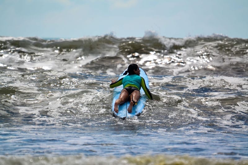 Prevent sore ribs when surfing