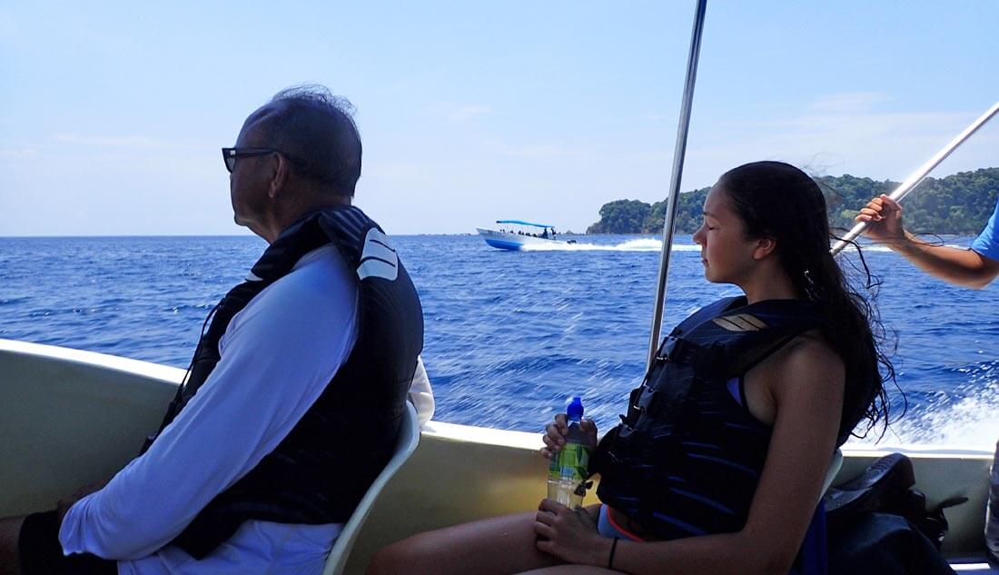 Boat tour in Bahia Ballena