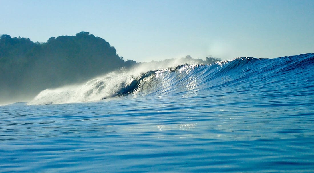 Types of waves: Beach Break