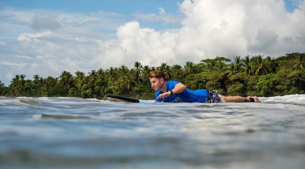 Paddling technique for surfing